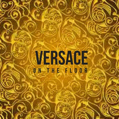 versace on the floor senza una donna|versace on the floor.